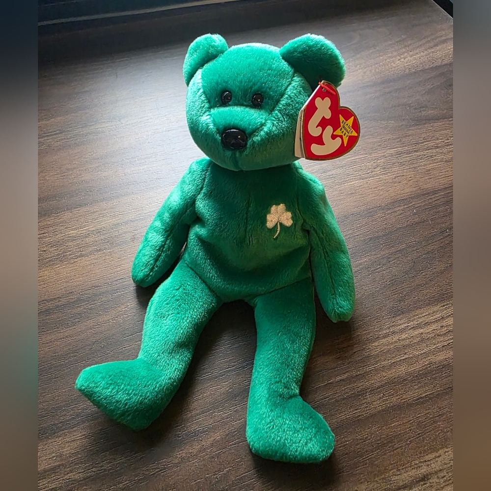 Ty Beanie Baby Erin Bear – 1997 Shamrock, Retired, Tag Poem Error